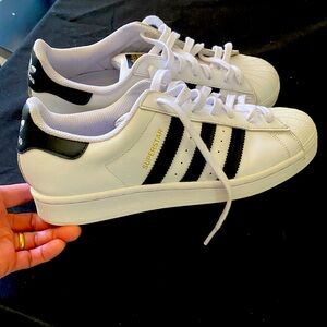 Adidas 3 stripes gorgeous and super comfortable.